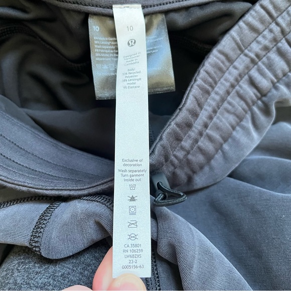 LULULEMON NWT SOFTSTREME STRAIGHT LEG CROP HIGH Black Wide-Leg Pants SIZE 10 - Picture 3 of 6